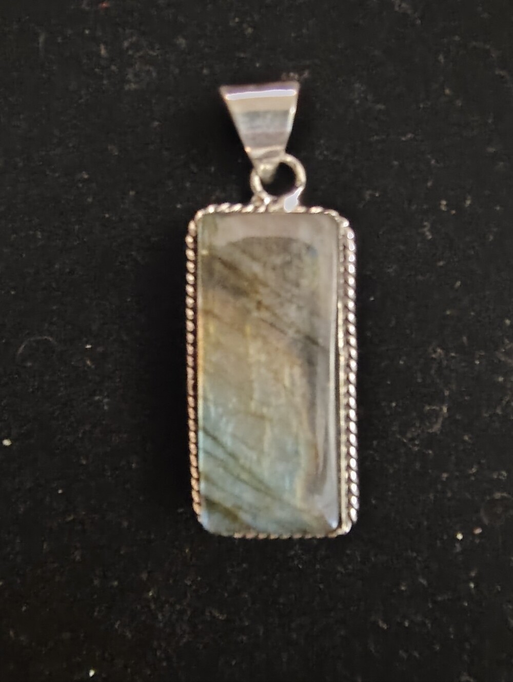 Labradorite Rectangular Pendant - Picture 2 of 4